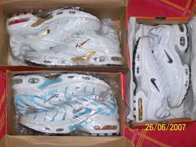 grossiste destockage abibis  Grossiste Chaussures Tee-shirt nike tn shox puma 5000 Model
