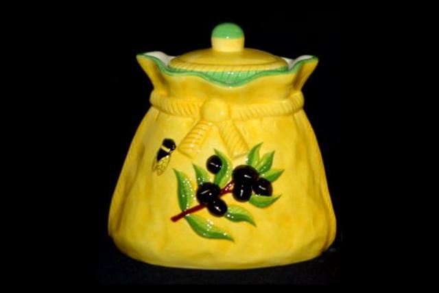 grossiste destockage POT FORME DE SAC A PATATE DECORE AVEC MOTIF OLIVE EN RELIEF