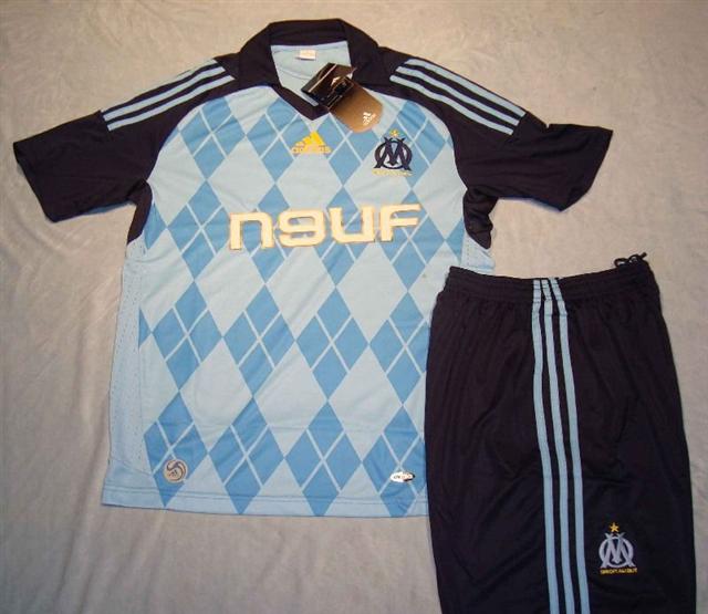 grossiste destockage abibis  Grossiste Nike Tn Shox Puma Adidas Burberry veste Pull Bas Prix  