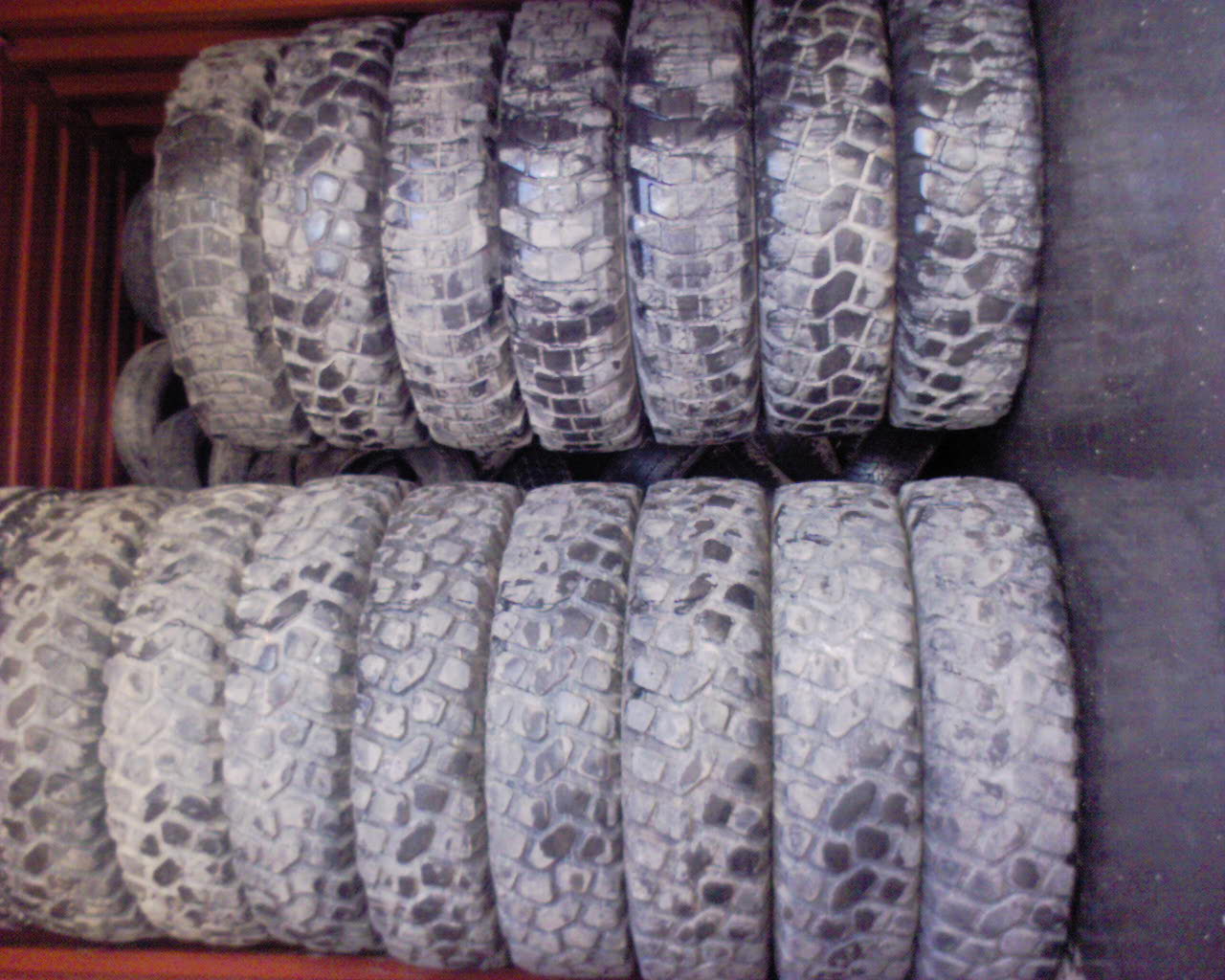 grossiste destockage Pneus occasion PL 