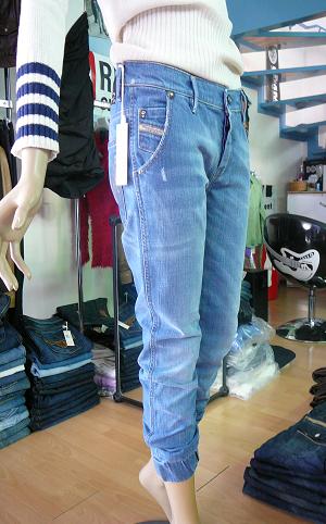 grossiste destockage Soldeur Jeans de marque DIESEL