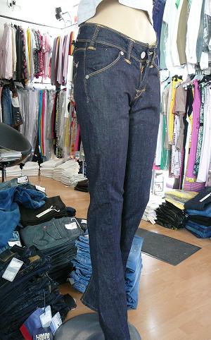 grossiste destockage Grossiste de jeans LEVIS femme