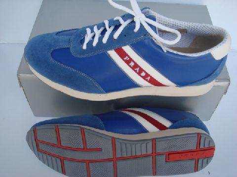 grossiste destockage A vendre~!! nike tn shox puma~